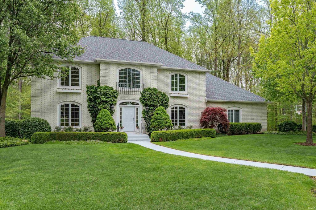 8610 Oakcliff Court, Fort Wayne, IN 46825