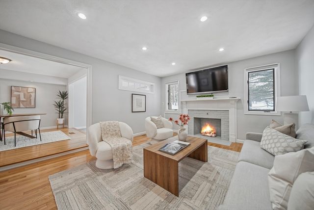 20 Mid Iron Dr 20, North Reading, MA 01864