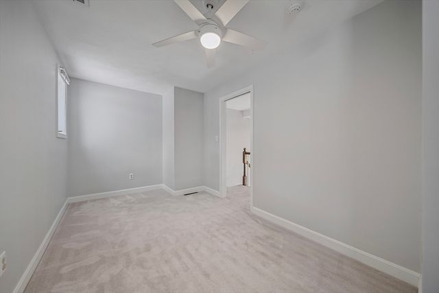 20 Mid Iron Dr 20, North Reading, MA 01864