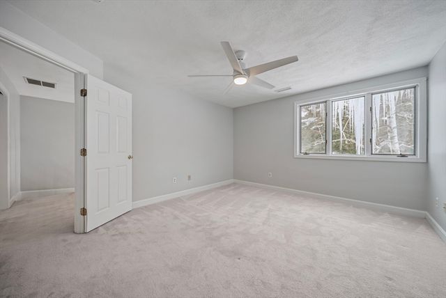 20 Mid Iron Dr 20, North Reading, MA 01864