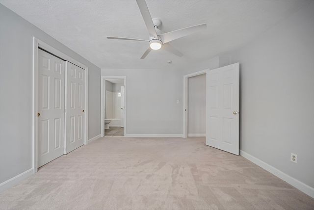 20 Mid Iron Dr 20, North Reading, MA 01864