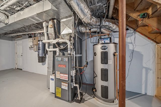 20 Mid Iron Dr 20, North Reading, MA 01864