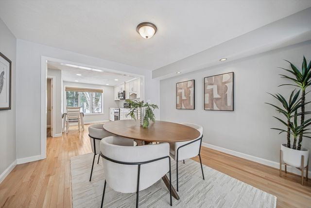 20 Mid Iron Dr 20, North Reading, MA 01864