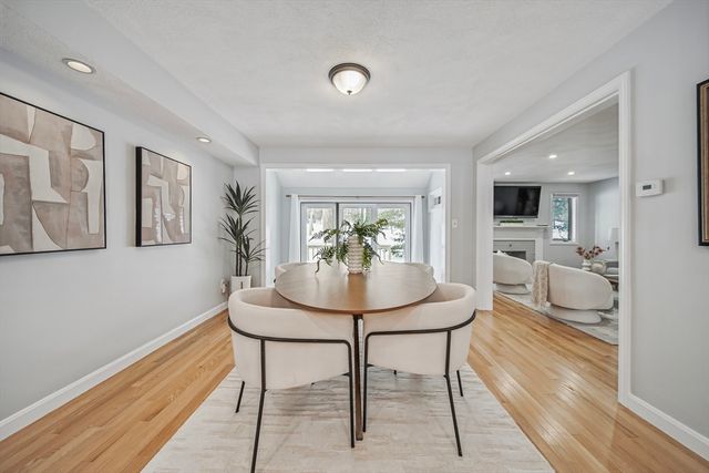 20 Mid Iron Dr 20, North Reading, MA 01864