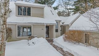 20 Mid Iron Dr 20, North Reading, MA 01864