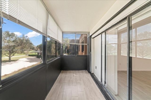 8851 N New River Canal Rd 16E, Plantation, FL 33324