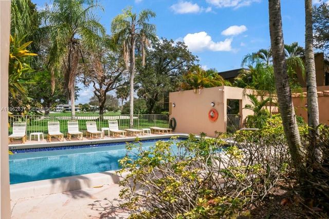 8851 N New River Canal Rd 16E, Plantation, FL 33324