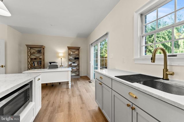 34 ALDERMAN CT, Lutherville Timonium, MD 21093
