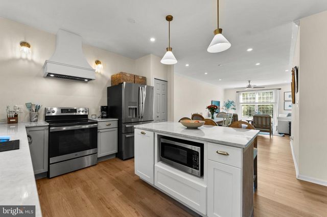 34 ALDERMAN CT, Lutherville Timonium, MD 21093