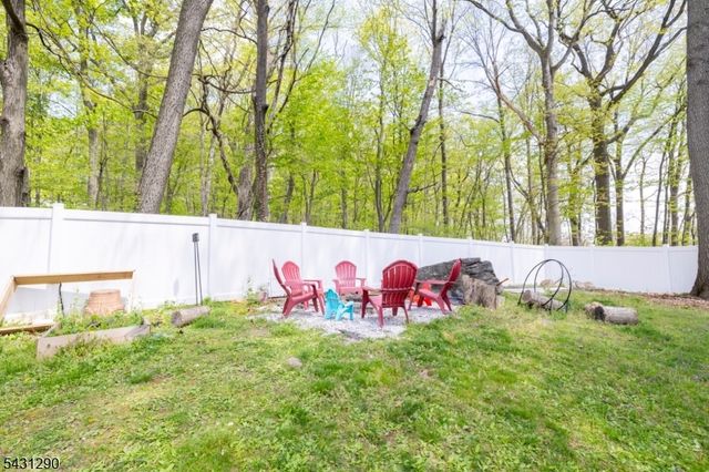 72 Orben Dr, Roxbury Twp., NJ 07850