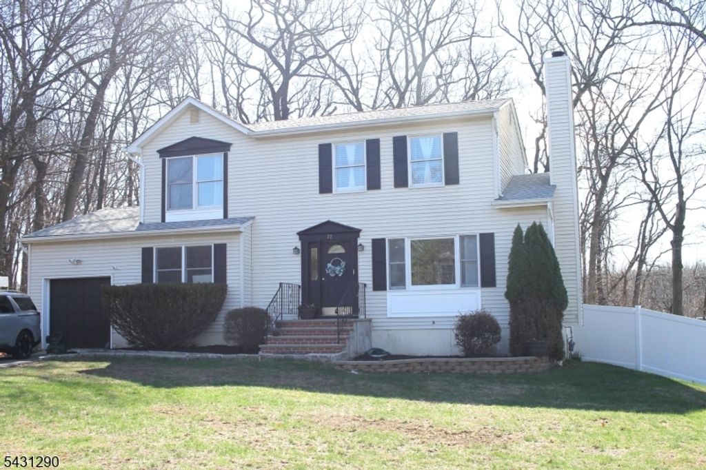 72 Orben Dr, Roxbury Twp., NJ 07850