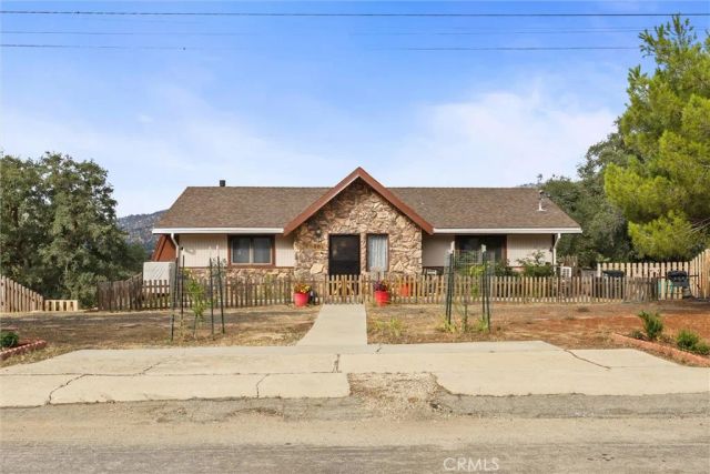 22801 Fran Drive, Tehachapi, CA 93561
