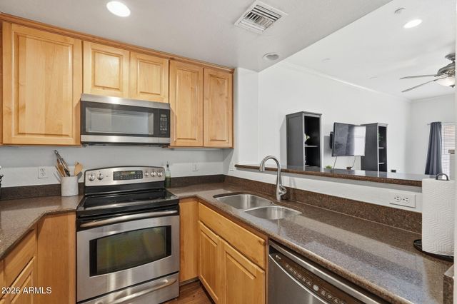6940 E COCHISE Road 1044, Paradise Valley, AZ 85253