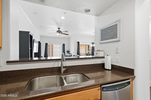 6940 E COCHISE Road 1044, Paradise Valley, AZ 85253