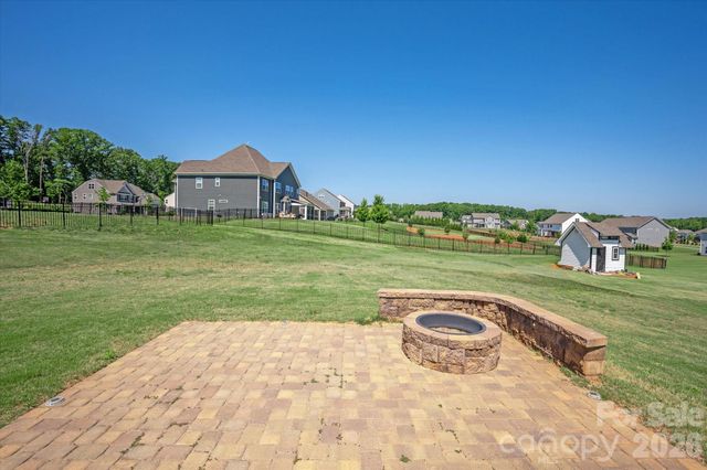 507 Yucatan Drive, Waxhaw, NC 28173