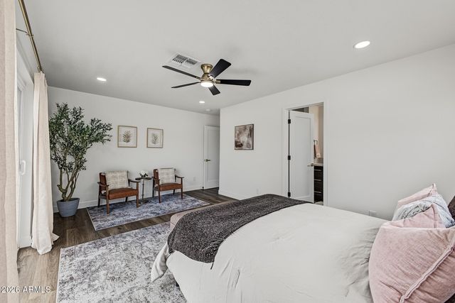 735 E GABLE Avenue, Mesa, AZ 85204
