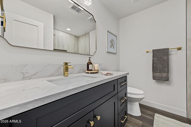 735 E GABLE Avenue, Mesa, AZ 85204