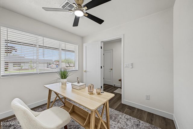 735 E GABLE Avenue, Mesa, AZ 85204