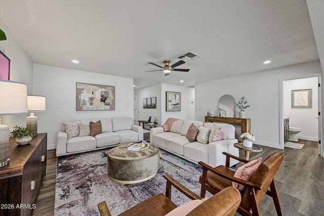 735 E GABLE Avenue, Mesa, AZ 85204