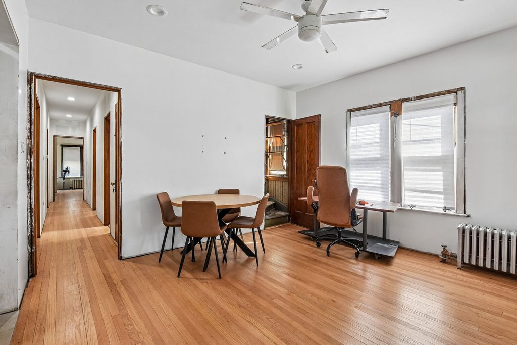 7918 S Luella Avenue, Chicago, IL 60617 — photo 4