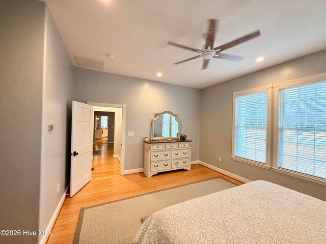 201 Madison Court, Swansboro, NC 28584