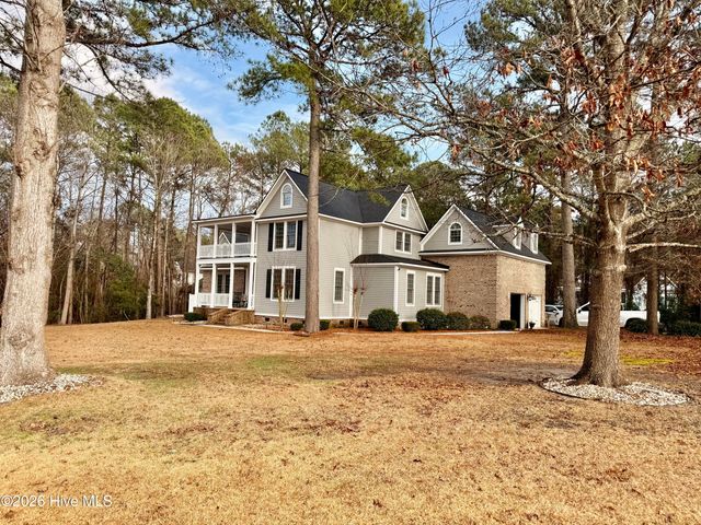 201 Madison Court, Swansboro, NC 28584