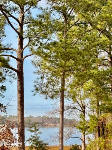 201 Madison Court, Swansboro, NC 28584