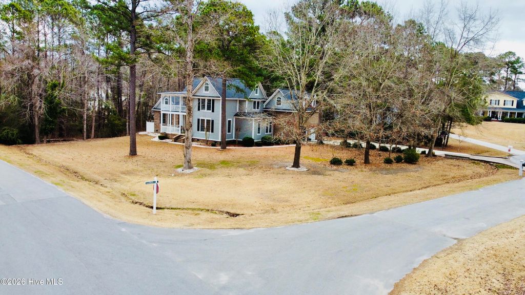 201 Madison Court, Swansboro, NC 28584