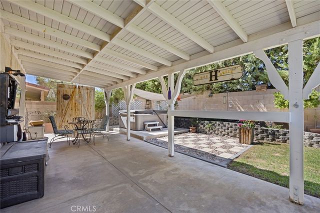 43145 Fenner Avenue, Lancaster, CA 93536