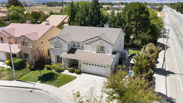 43145 Fenner Avenue, Lancaster, CA 93536
