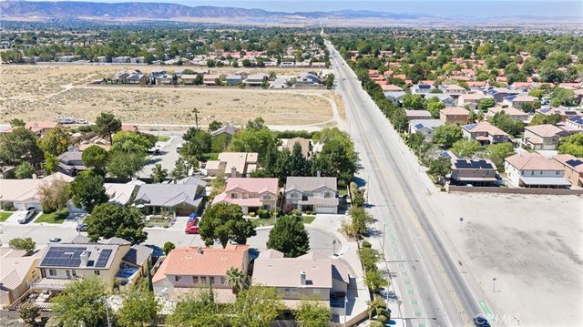 43145 Fenner Avenue, Lancaster, CA 93536