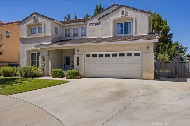 43145 Fenner Avenue, Lancaster, CA 93536