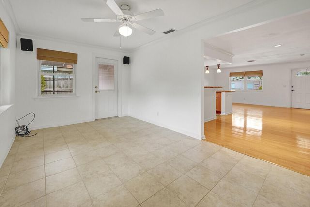 368 Beacon Street, Tequesta, FL 33469