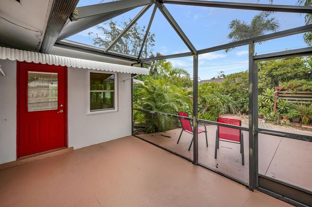 368 Beacon Street, Tequesta, FL 33469