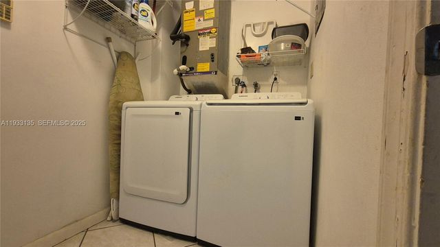 5715 NW 84th Ter, Tamarac, FL 33321