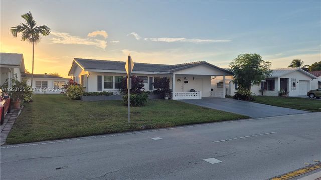 5715 NW 84th Ter, Tamarac, FL 33321