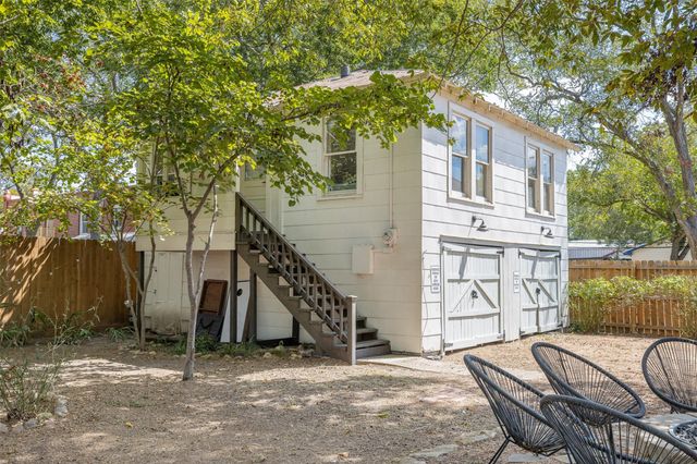 206 N Rusk, Fayetteville, TX 78940