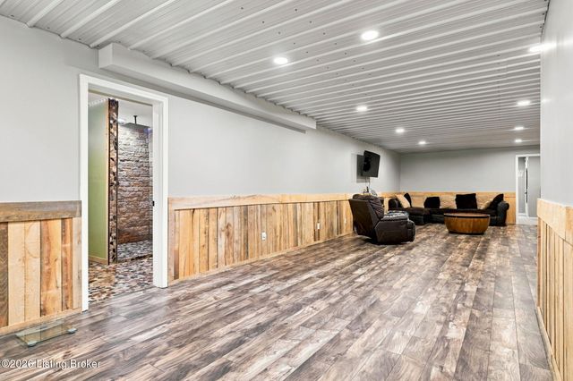 219 Blackberry Cir, Mt Washington, KY 40047