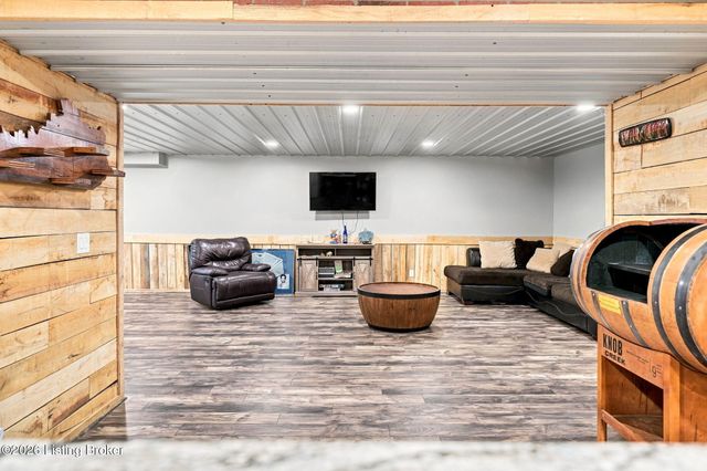 219 Blackberry Cir, Mt Washington, KY 40047