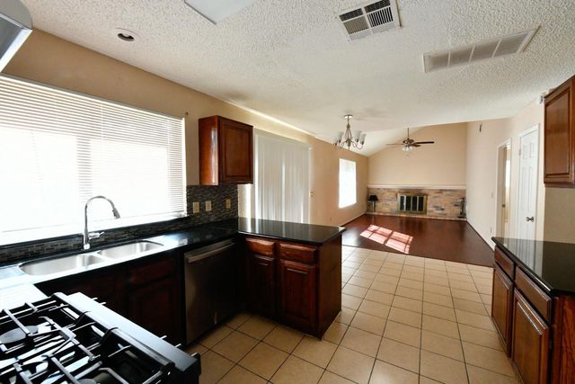 4530 Texas Trail Trail, Sugar Land, TX 77479