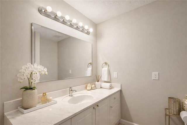 5072 Leeshire Trace, Tucker, GA 30084