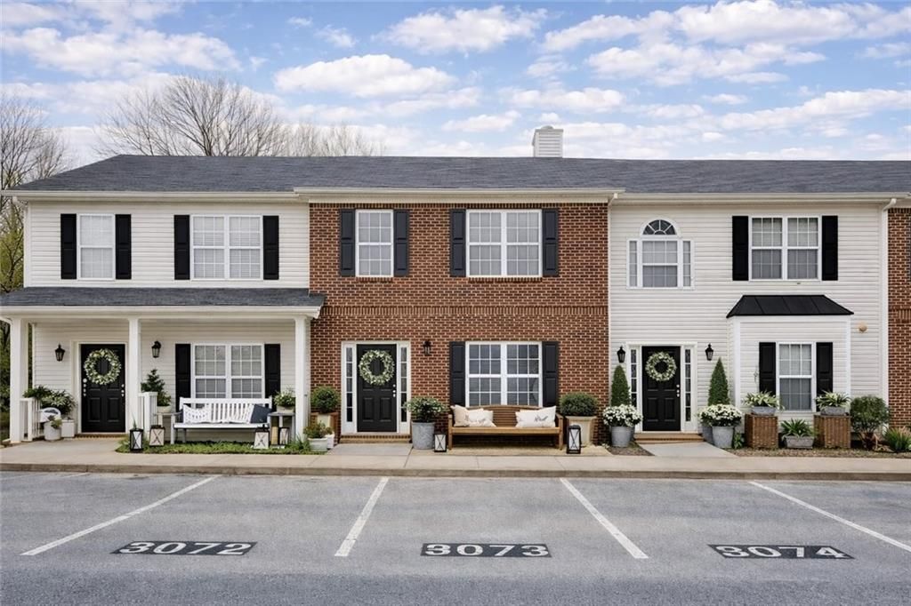 5072 Leeshire Trace, Tucker, GA 30084