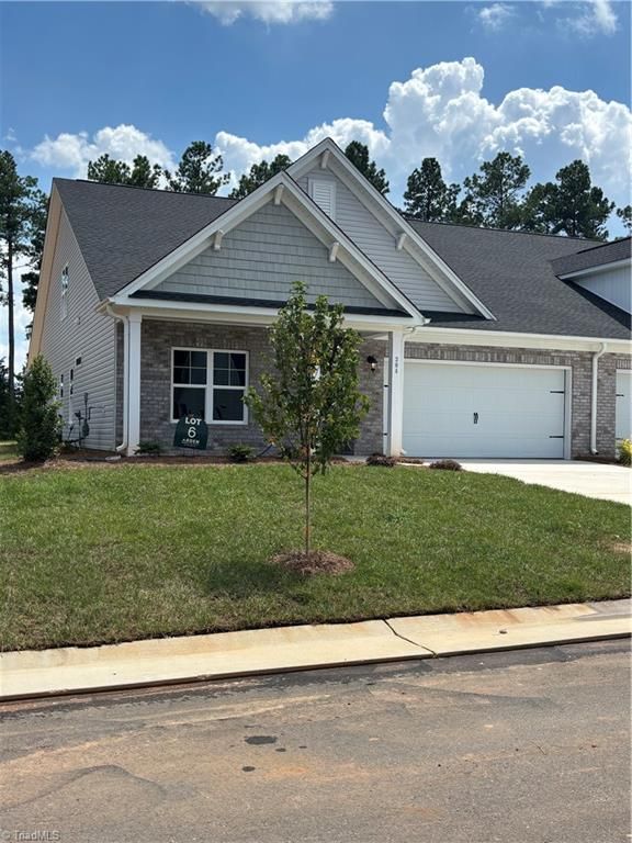 304 Beeson Court, Clemmons, NC 27012