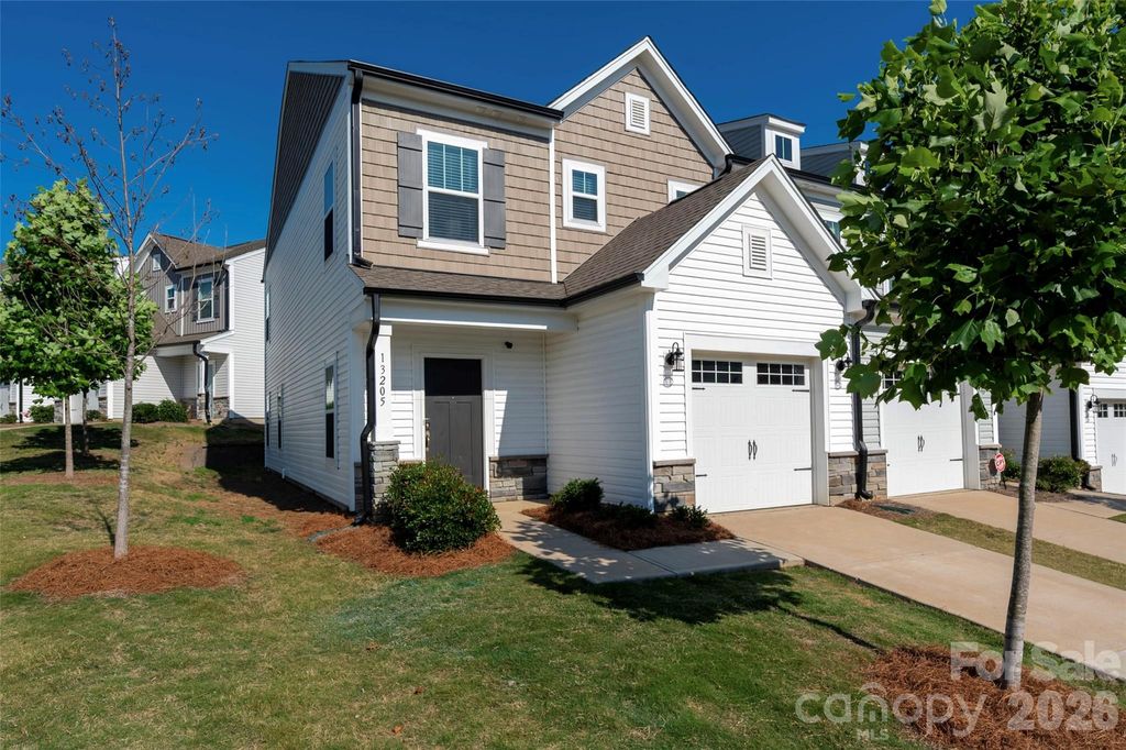 13205 Gadwal Pintail Drive, Charlotte, NC 28262