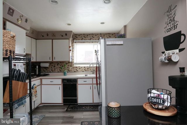 3652 E CROWN AVE, Philadelphia, PA 19114