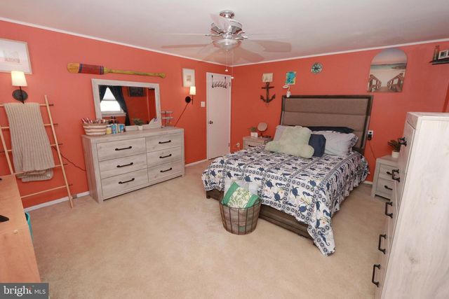 3652 E CROWN AVE, Philadelphia, PA 19114