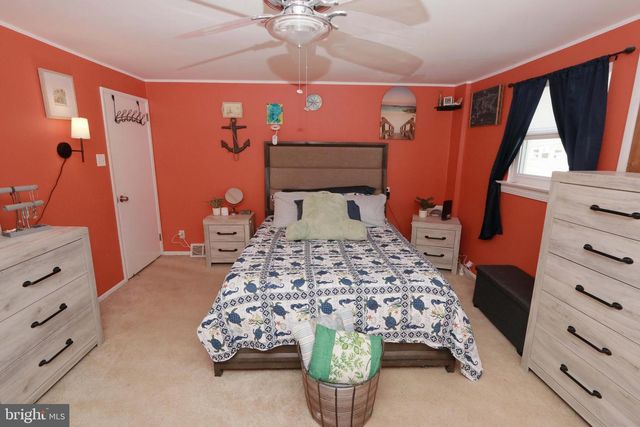 3652 E CROWN AVE, Philadelphia, PA 19114