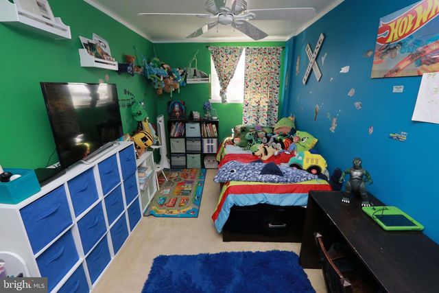 3652 E CROWN AVE, Philadelphia, PA 19114