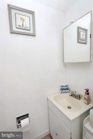 3652 E CROWN AVE, Philadelphia, PA 19114