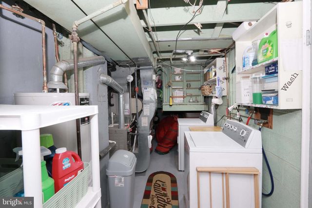 3652 E CROWN AVE, Philadelphia, PA 19114